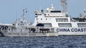 kapal-penjaga-pantai-filipina-dan-china-hampir-tabrakan-di-laut-china-selatan_169