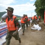 Banjir di Sungai Mudanjiang China Memicu Evakuasi Ribuan Warga, Tanggul Diperkuat